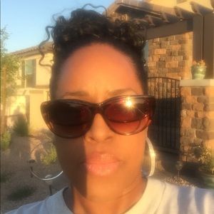 Meet your Posher, Katrina